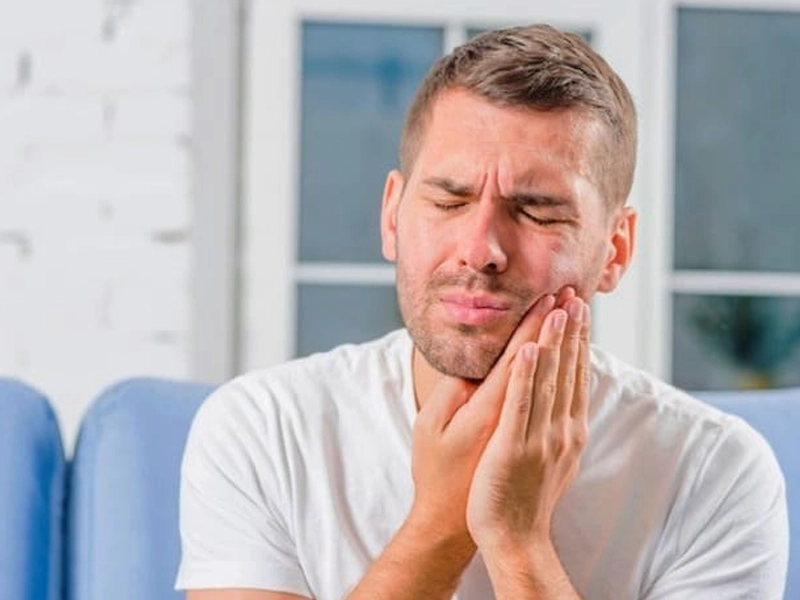 درد دندان بعد از ایمپلنت